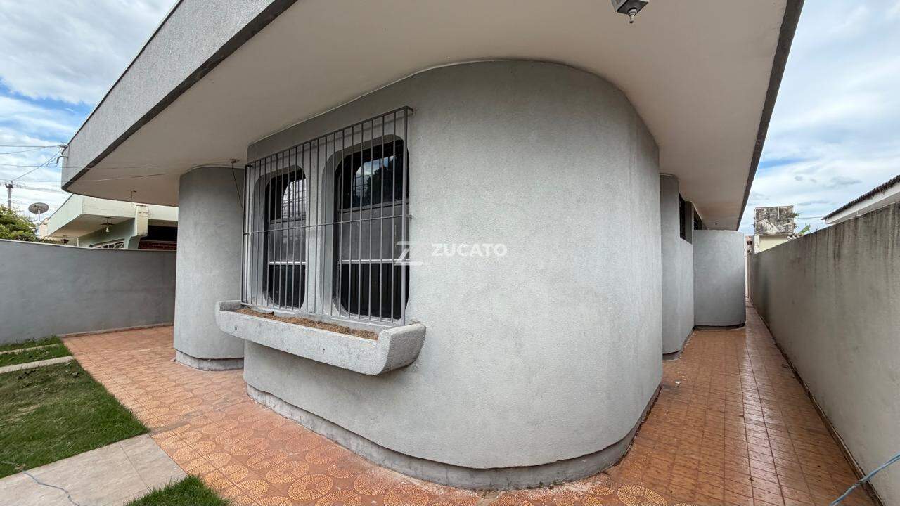 Casa para aluguel no Santa Marta: 