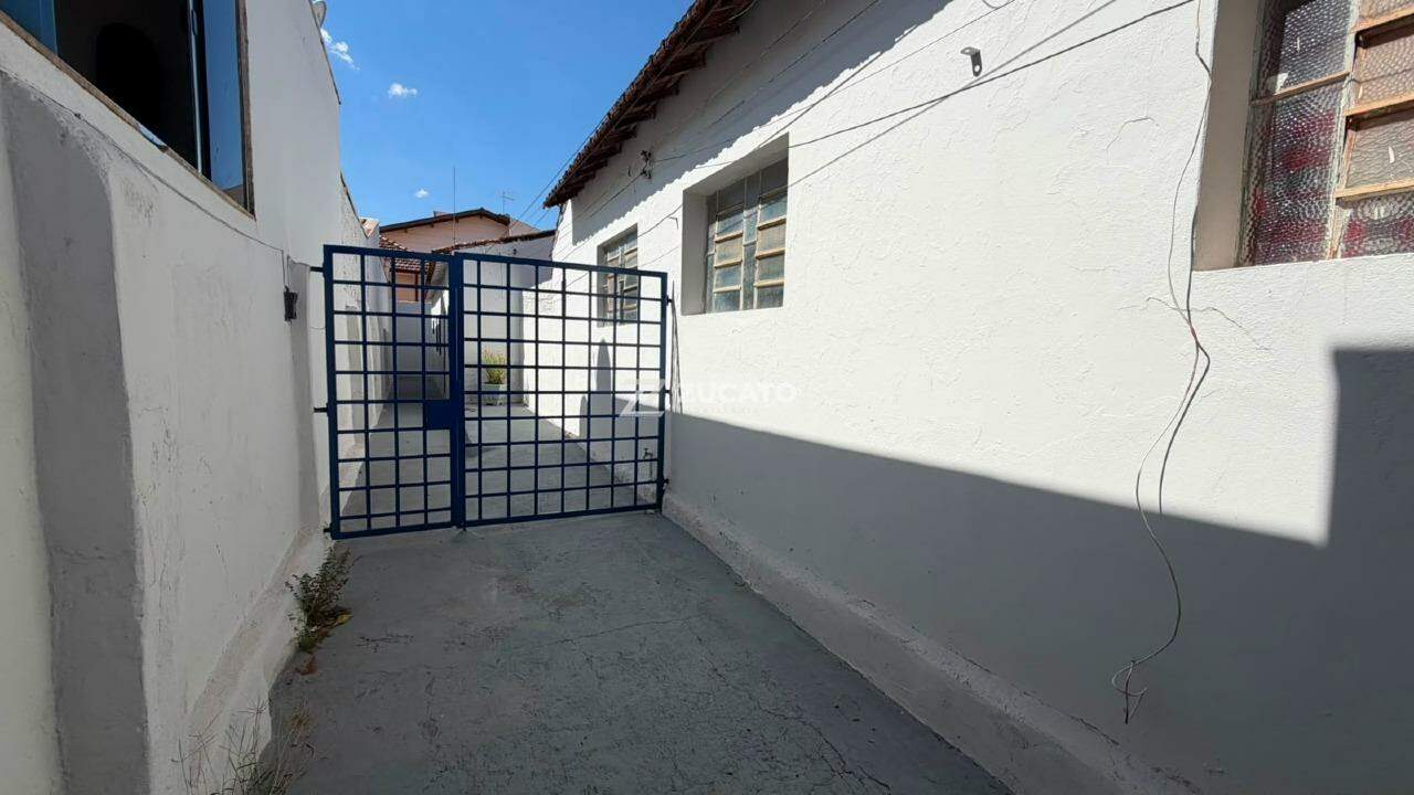 Casa para aluguel no Fabrício: 
