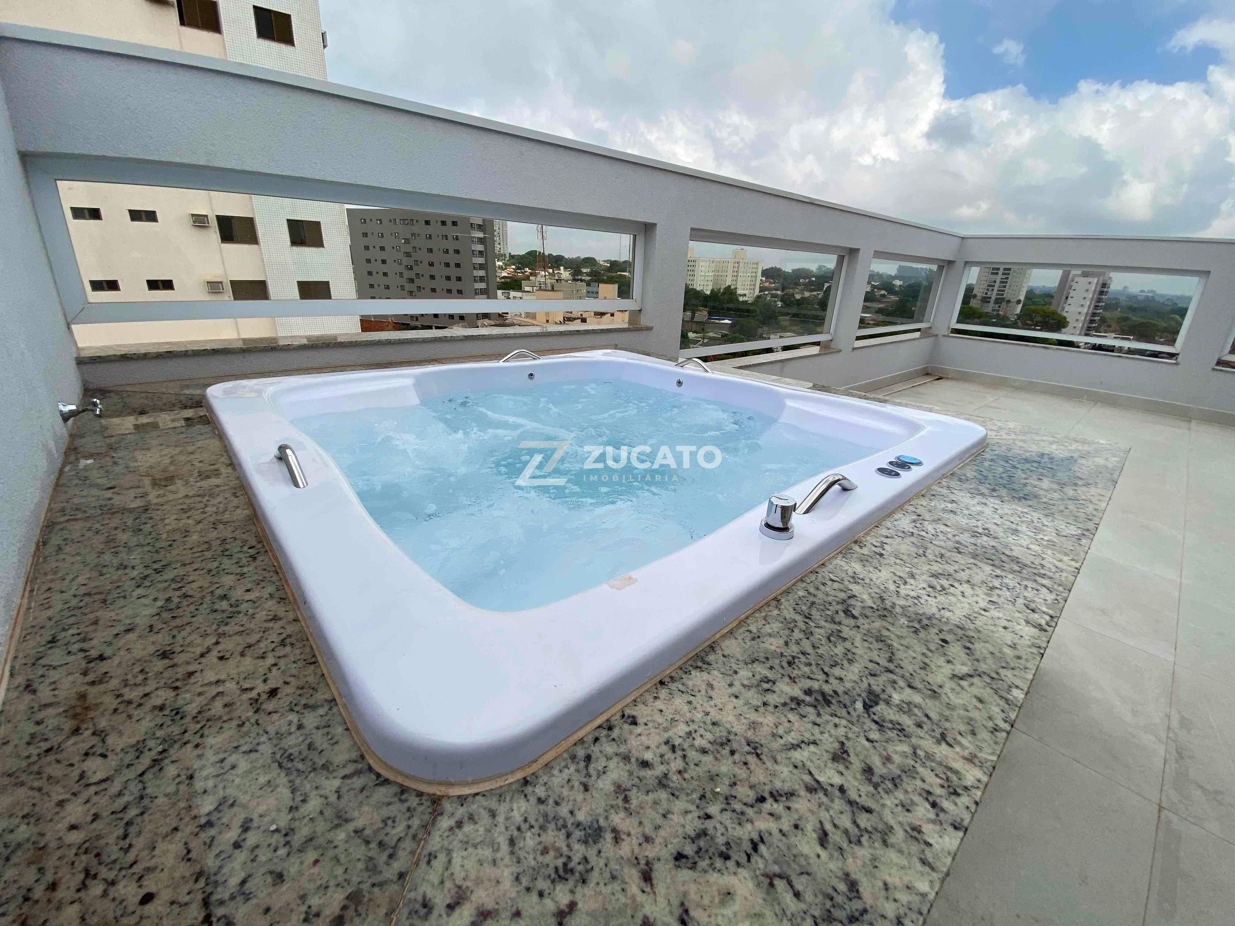 Apartamento à venda no Mercês: 