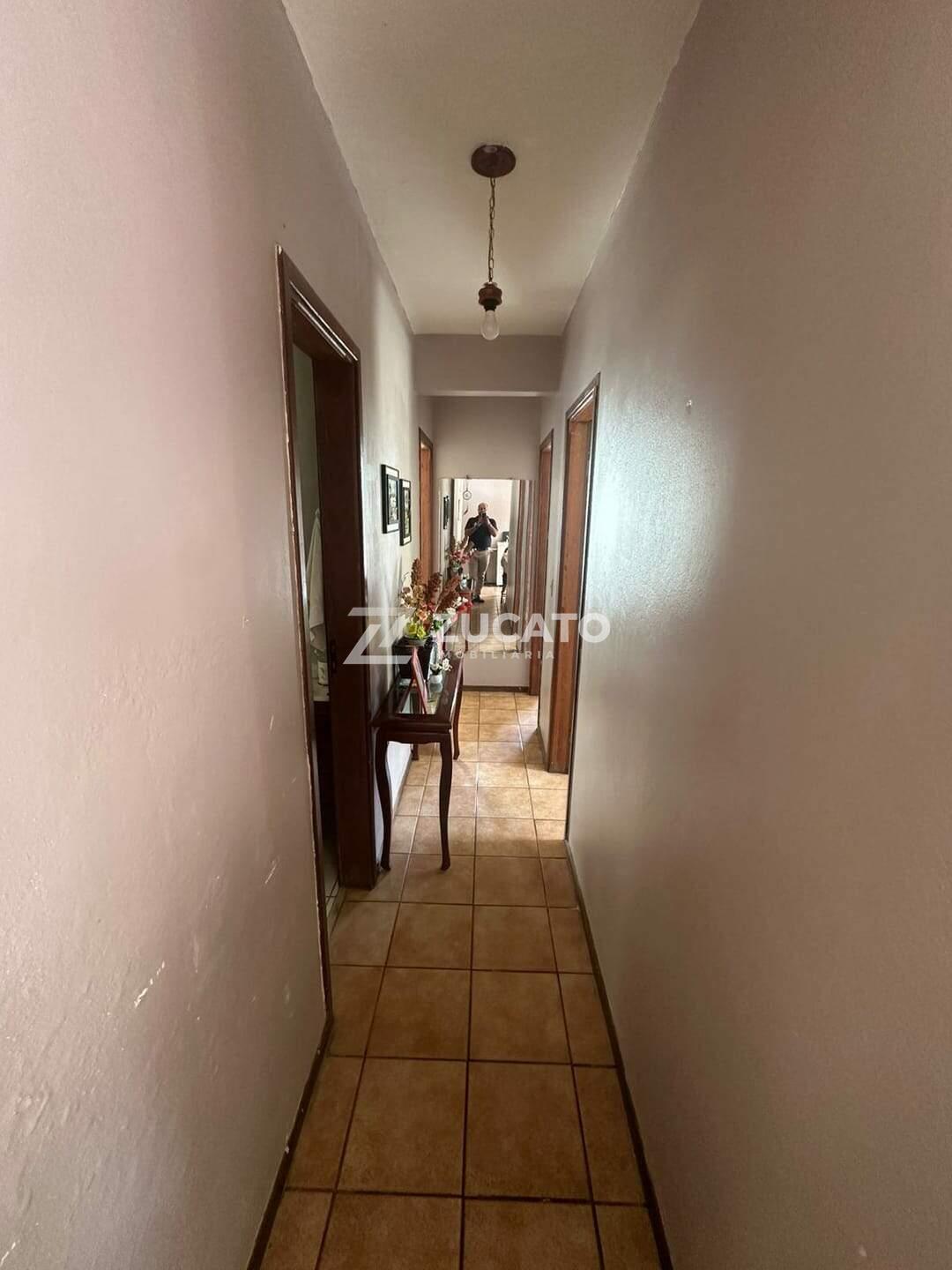 Apartamento à venda no Parque do Mirante: 