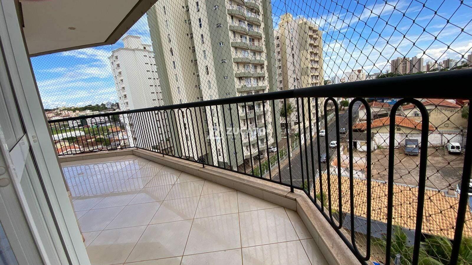 Apartamento à venda no Mercês: 