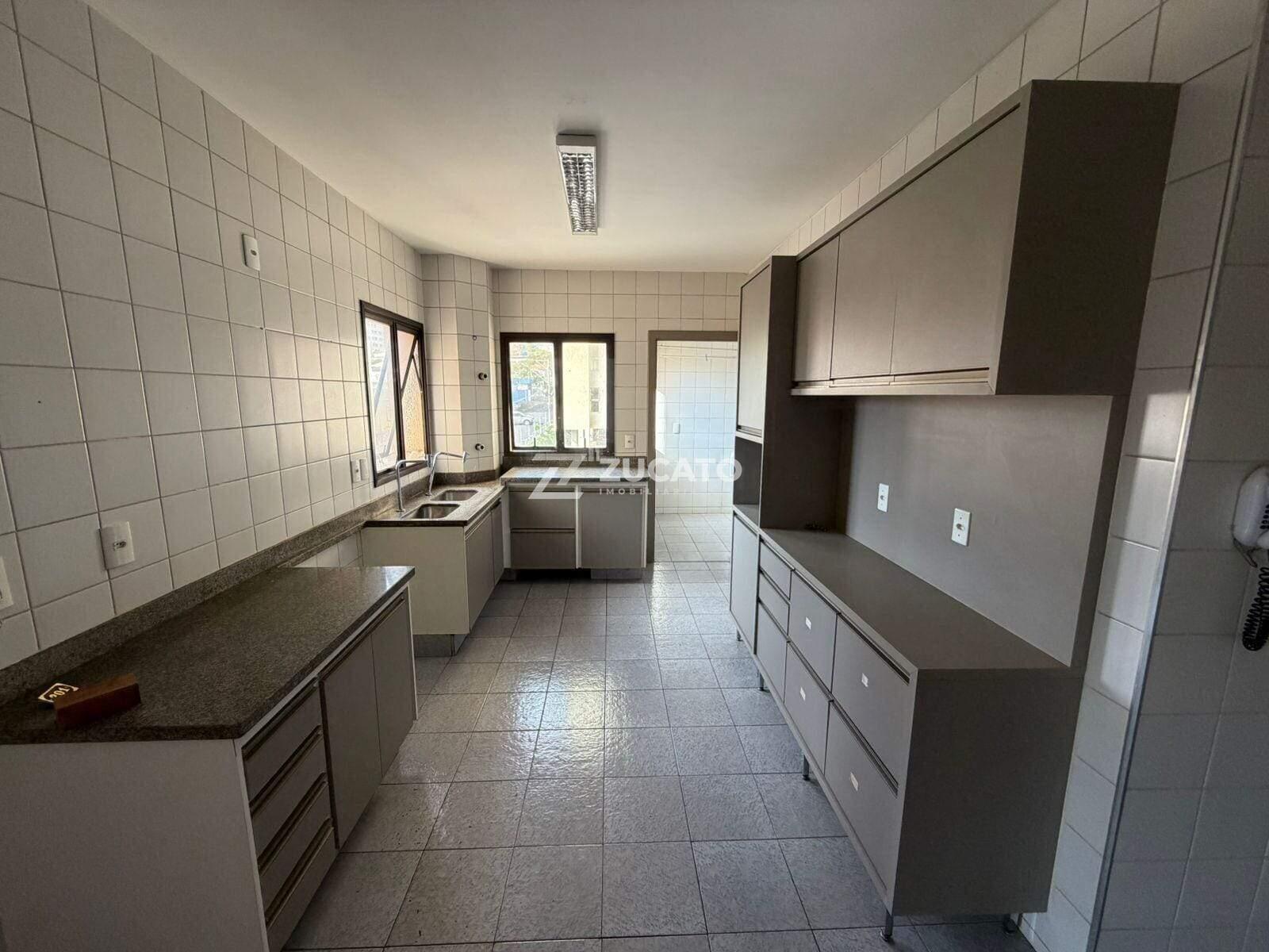 Apartamento à venda no Mercês: 