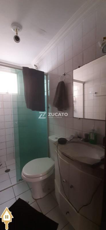 Apartamento à venda no Mercês: 