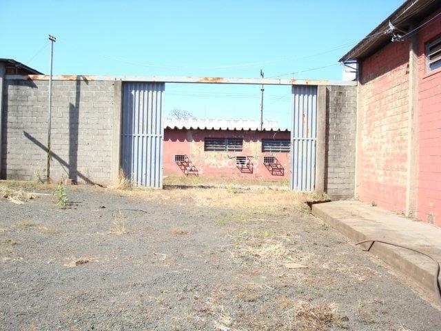 Galpão / Barracão à venda no Vila São Cristóvão: 