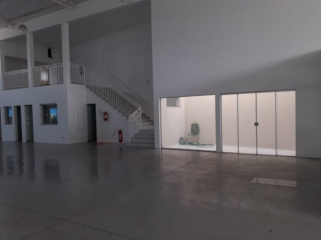 Galpão / Barracão à venda no Conjunto Manoel Mendes: 