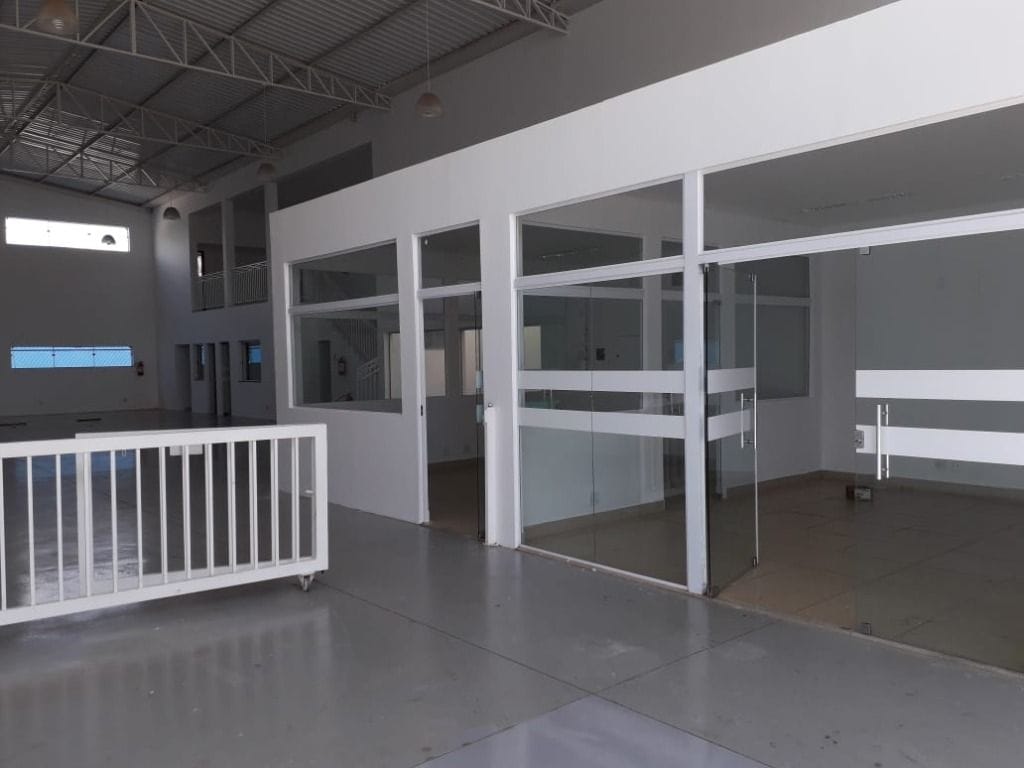 Galpão / Barracão à venda no Conjunto Manoel Mendes: 