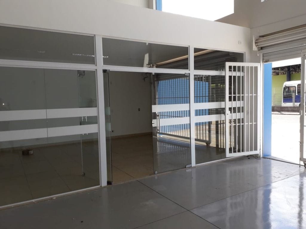 Galpão / Barracão à venda no Conjunto Manoel Mendes: 