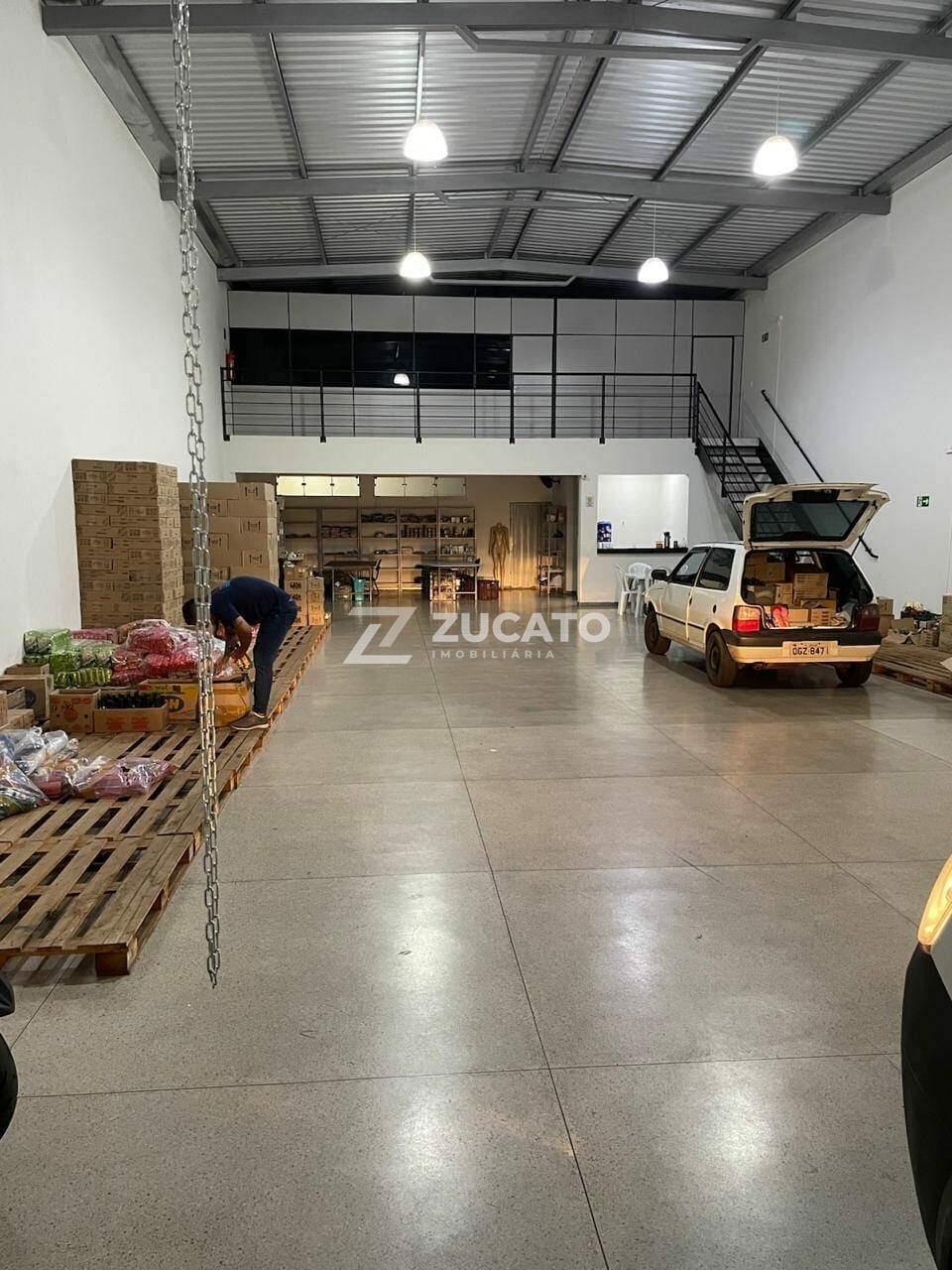 Galpão / Barracão à venda no Parque das Laranjeiras: 