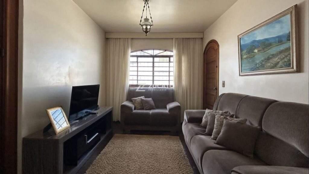 Casa à venda no Parque das Gameleiras: 