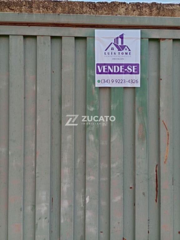 Casa à venda no Fabrício: 