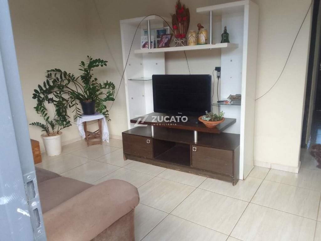 Casa à venda no Amoroso Costa: 