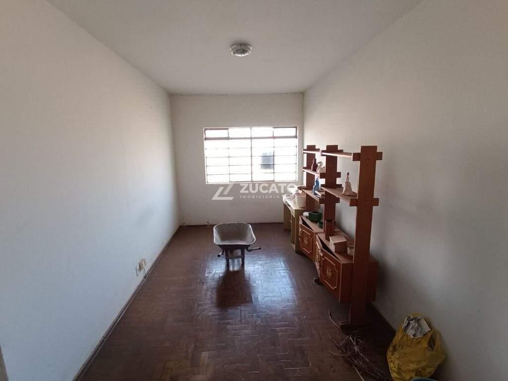 Casa à venda no Fabrício: 