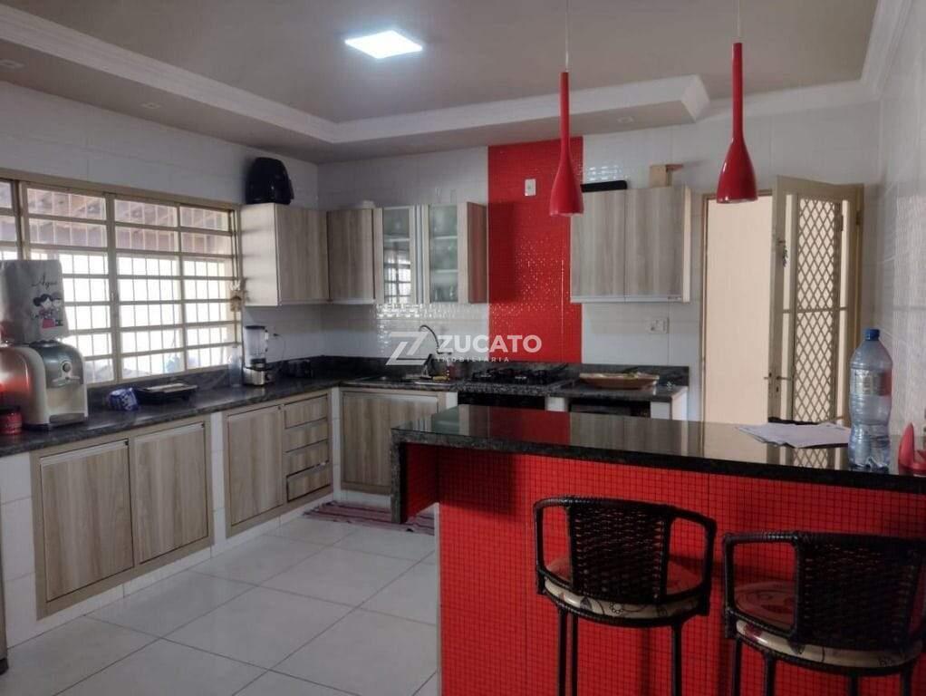 Casa à venda no Lourdes: 