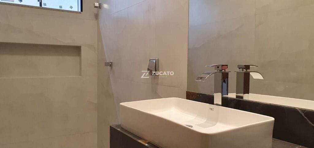 Casa à venda no Jardim Nenê Gomes: 