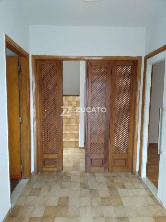 Casa à venda no Mercês: 