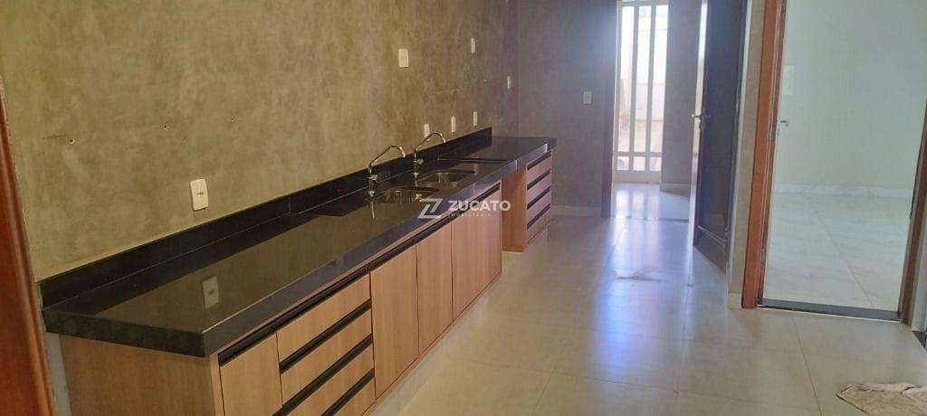 Casa à venda no Vila Militar: 