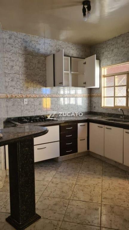 Casa à venda no Conjunto Costa Telles I: 