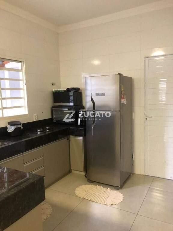 Casa à venda no Jardim Elza Amuí II: 