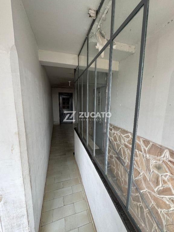 Casa à venda no Centro: 