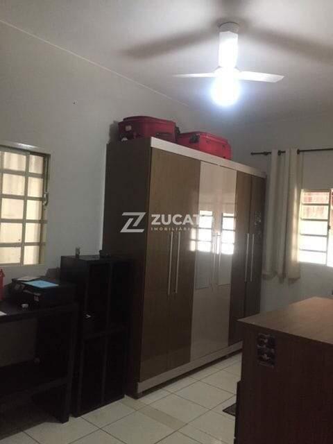 Casa à venda no Conjunto Cassio Rezende: 