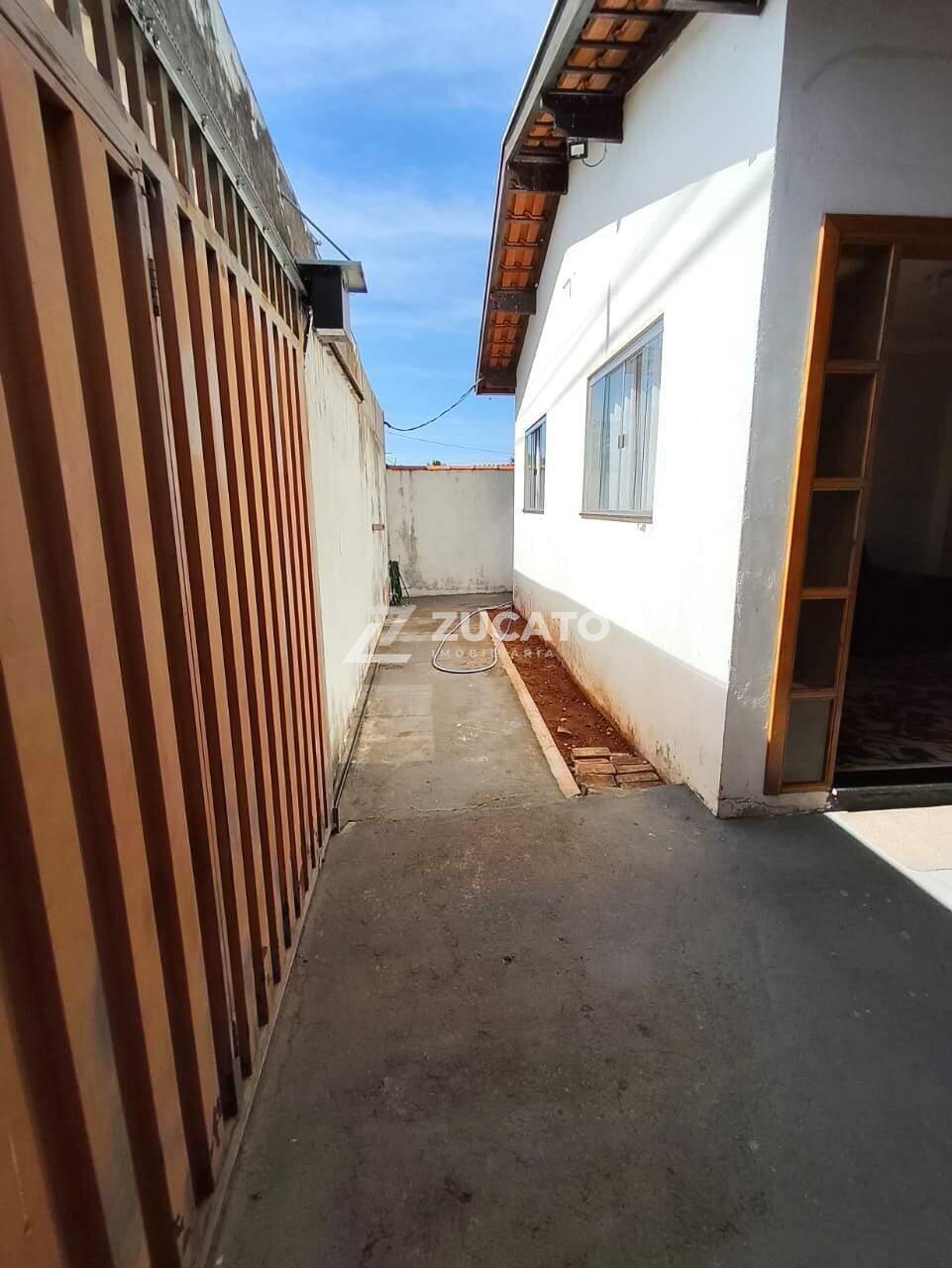 Casa à venda no Beija-Flor: 