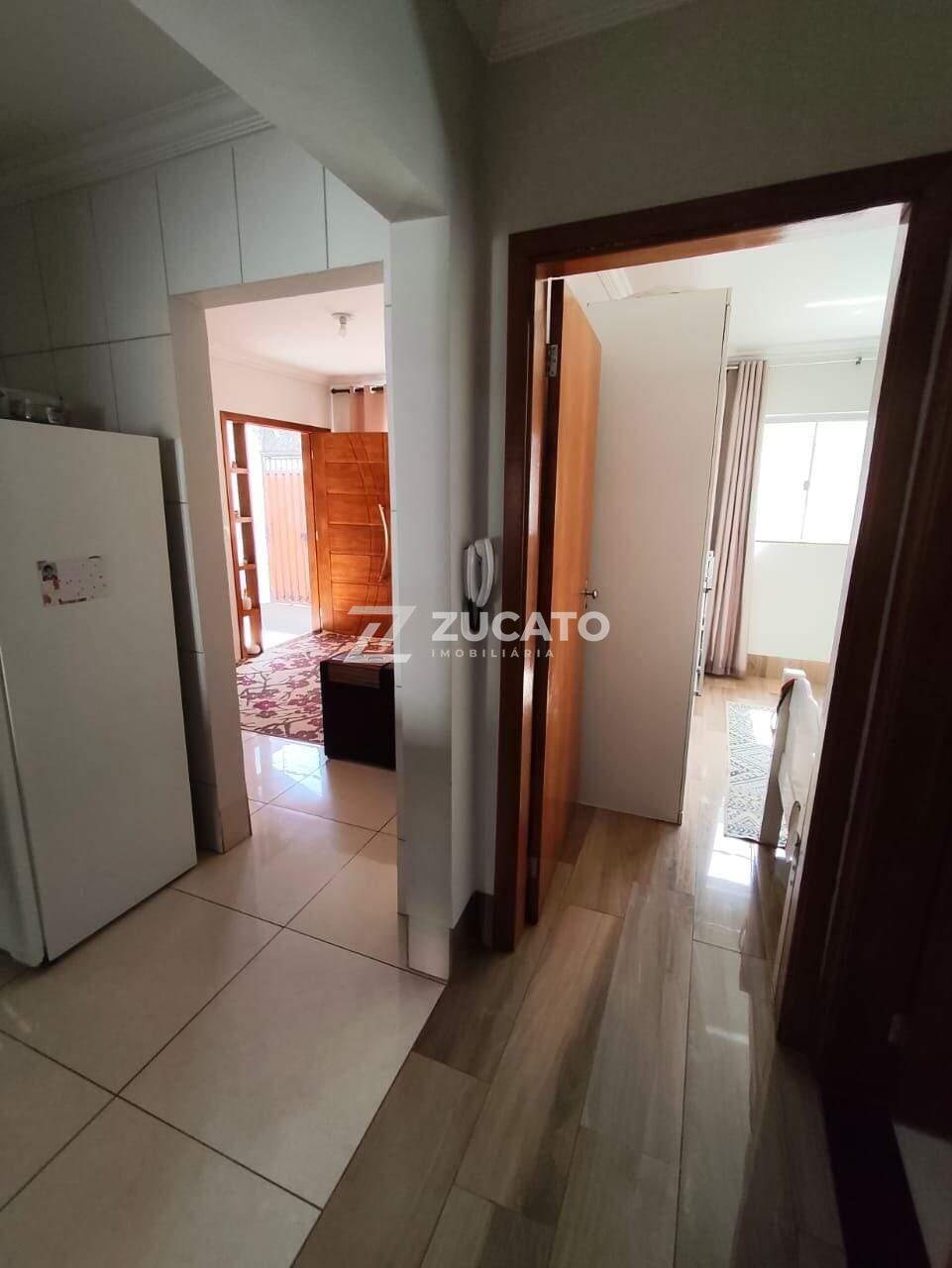 Casa à venda no Beija-Flor: 