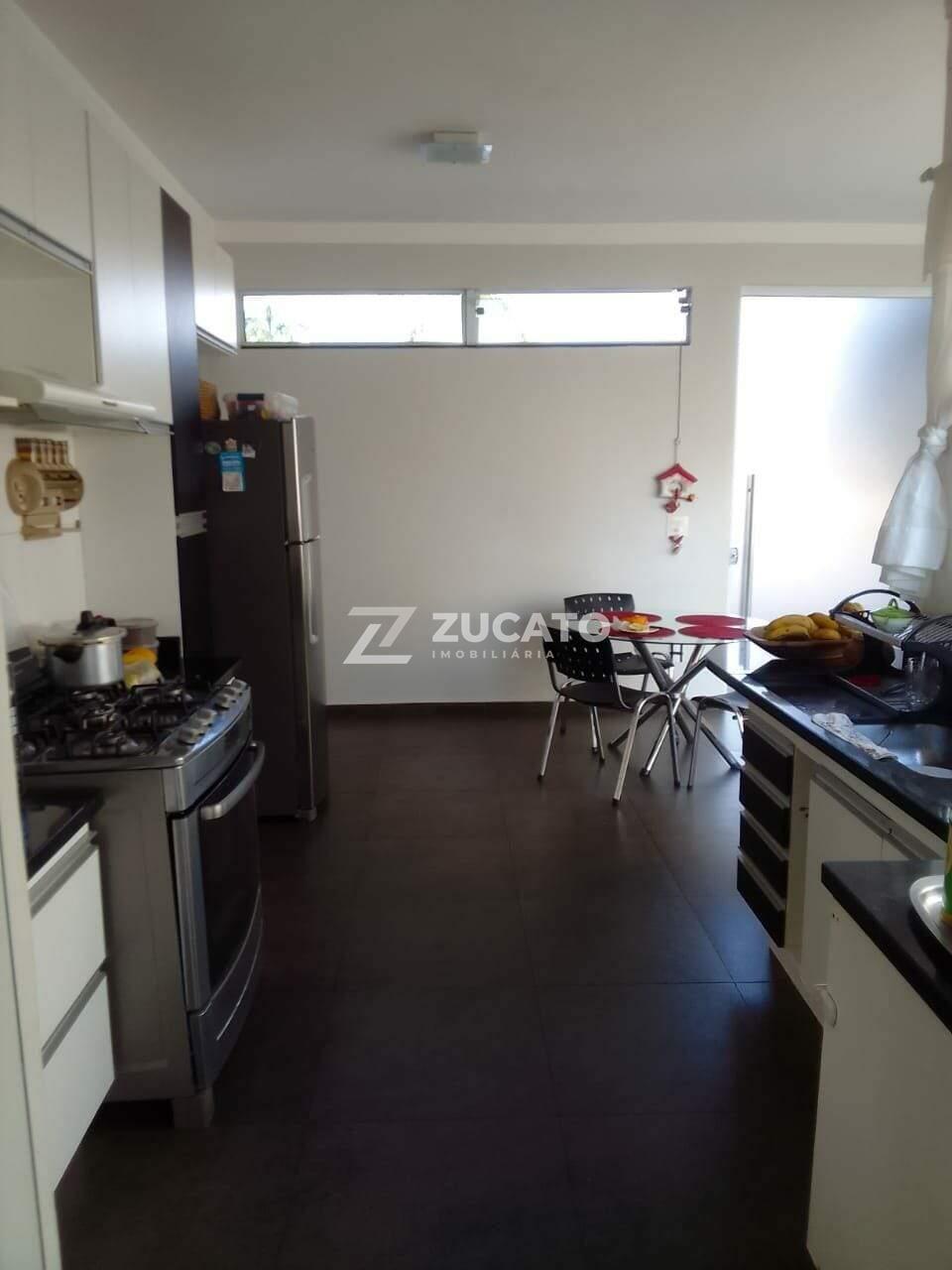 Casa à venda no Parque do Mirante: 