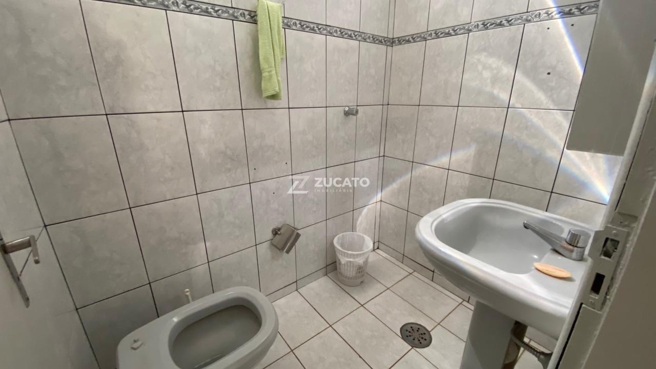 Casa à venda no Mercês: 