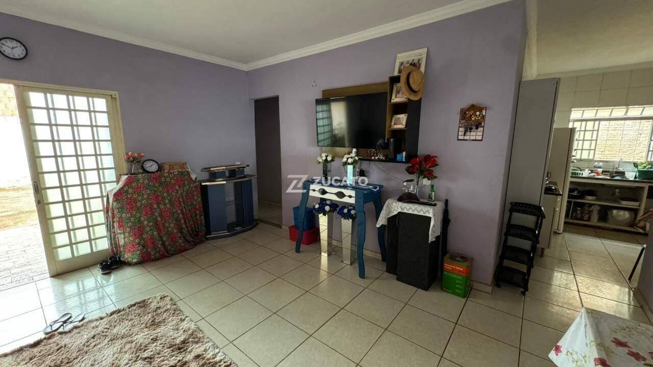 Casa à venda no Oneida Mendes: 