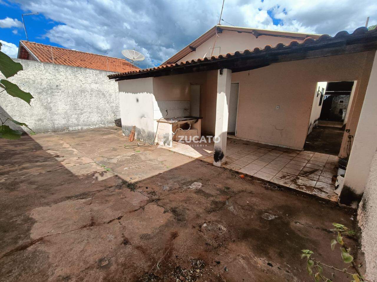 Casa à venda no Jardim Elza Amuí I: 
