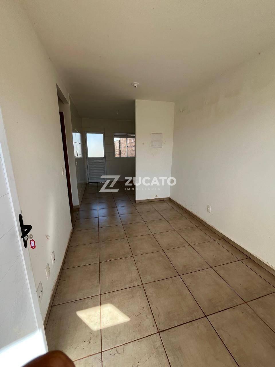 Casa à venda no Parque das Aroeiras: 