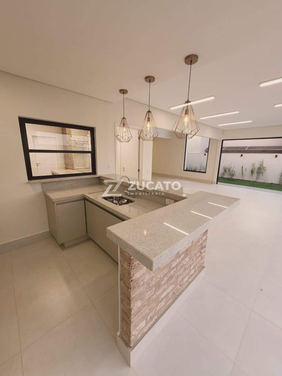 Casa à venda no Parque do Mirante: 