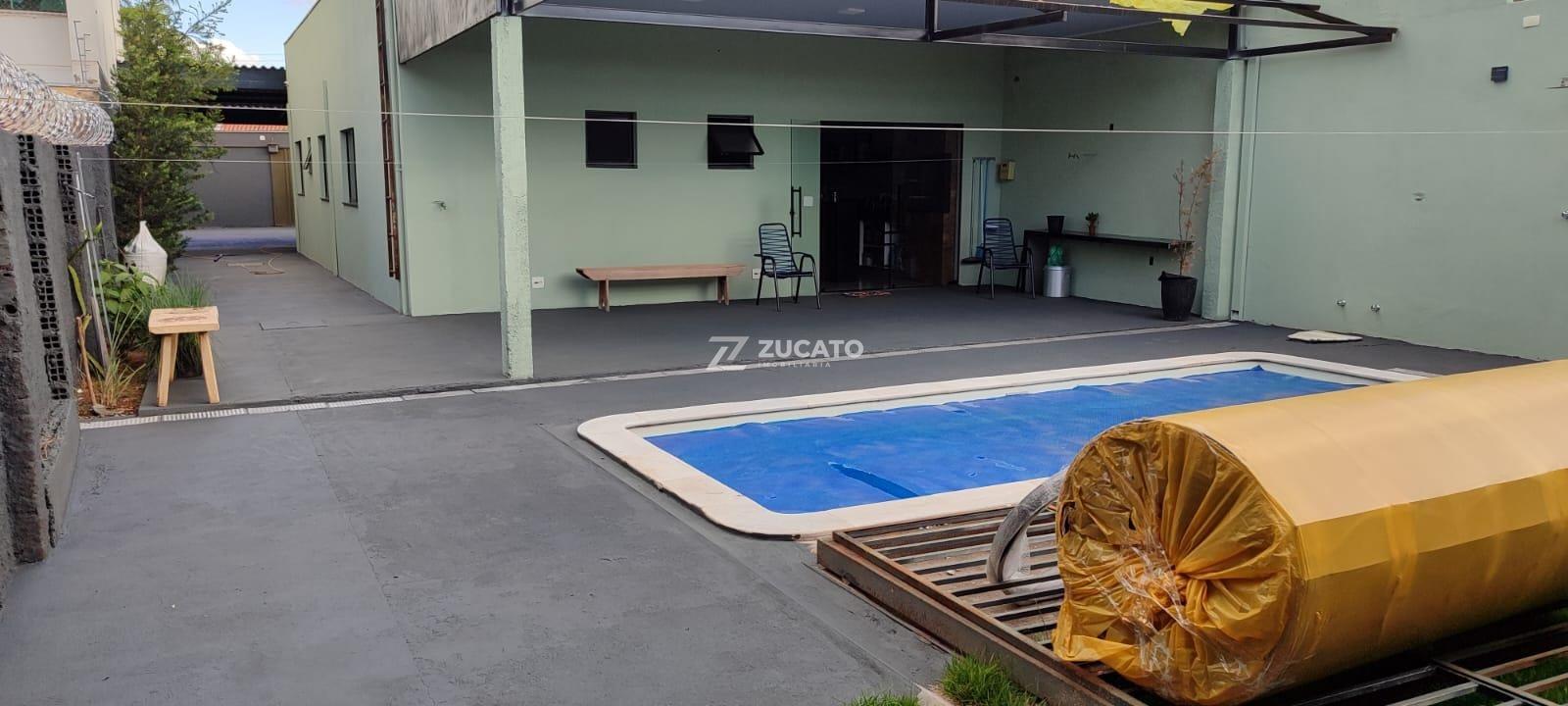 Casa à venda no Mercês: 