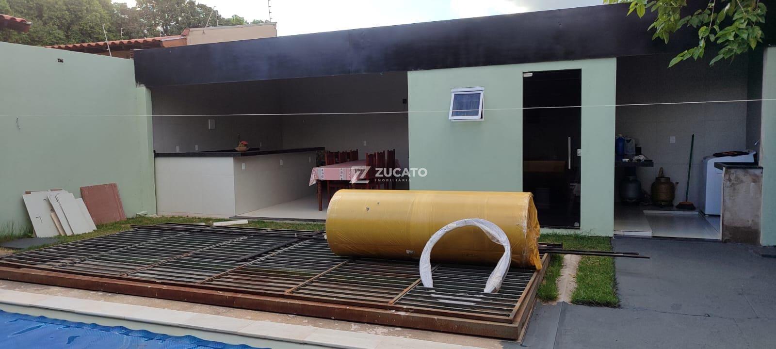 Casa à venda no Mercês: 