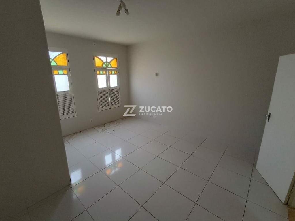 Sala à venda no Centro: 