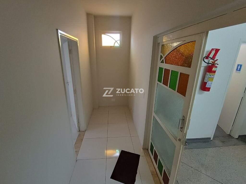 Sala à venda no Centro: 