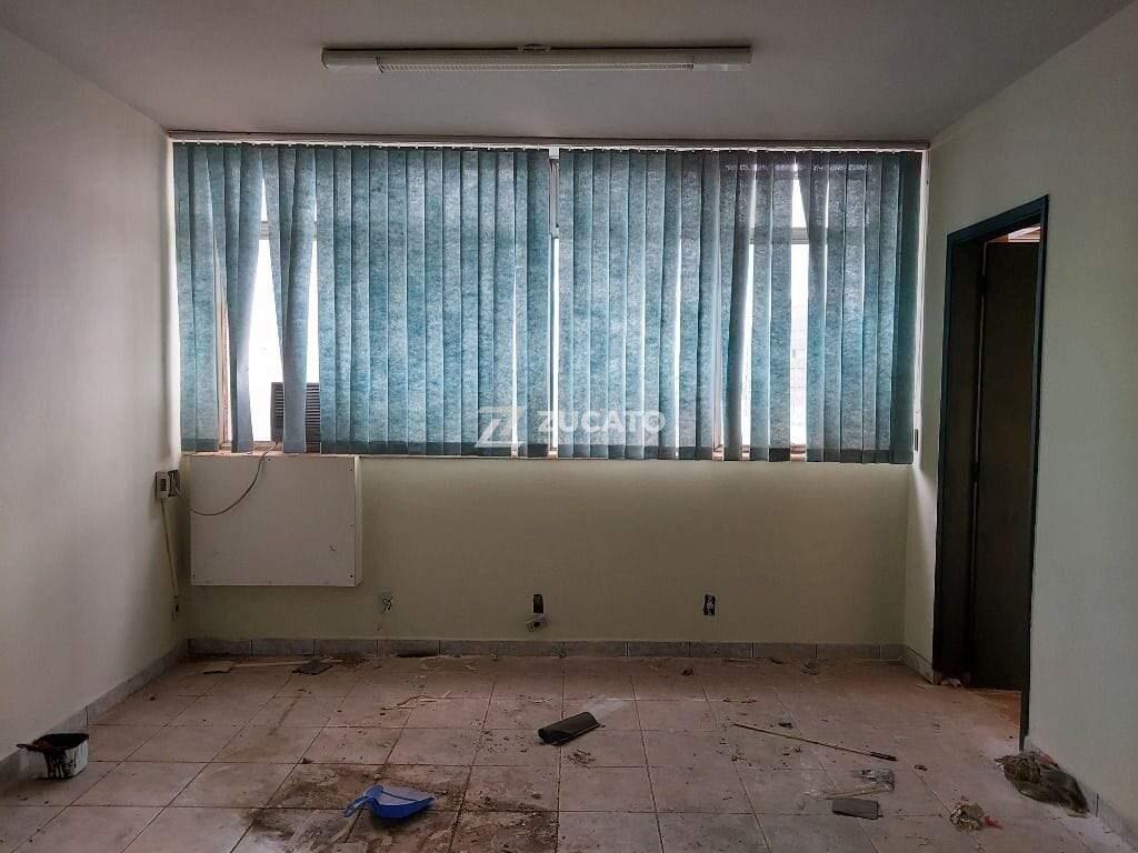 Sala à venda no Centro: 