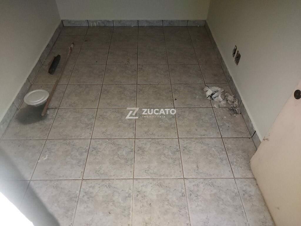 Sala à venda no Centro: 