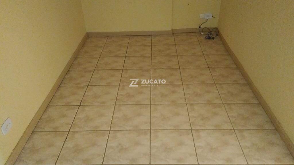 Sala à venda no Centro: 