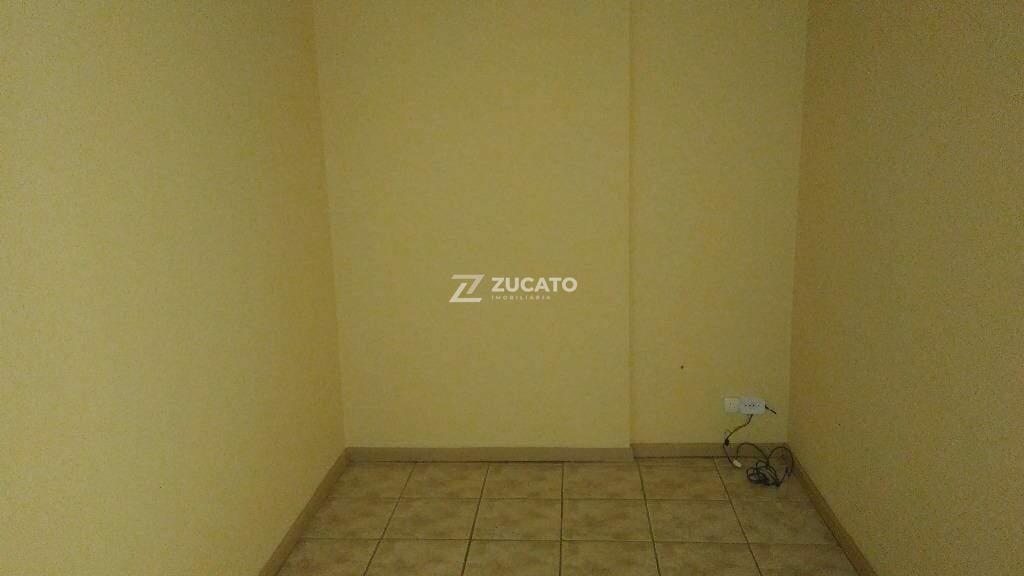 Sala à venda no Centro: 