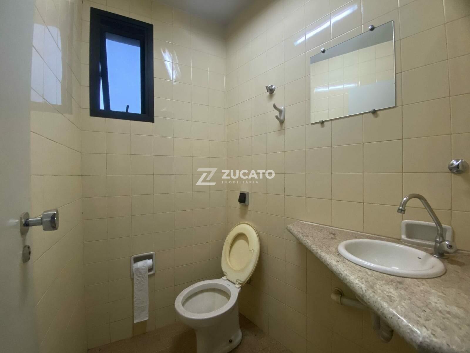 Sala à venda no Centro: 