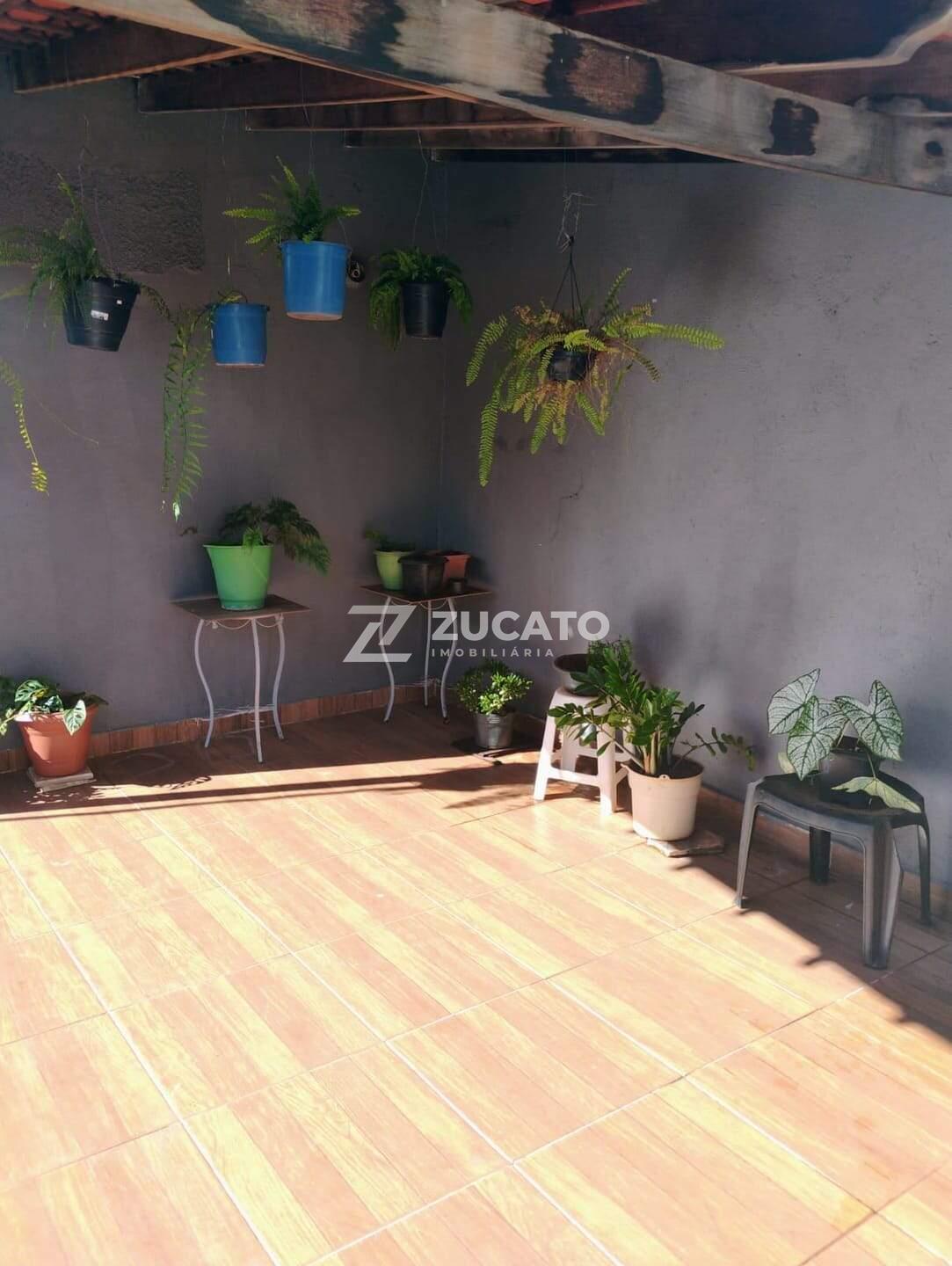 Sobrado à venda no Conjunto Margarida Rosa de Azevedo: 