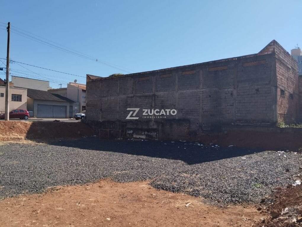 Terreno à venda no Bom Retiro: 