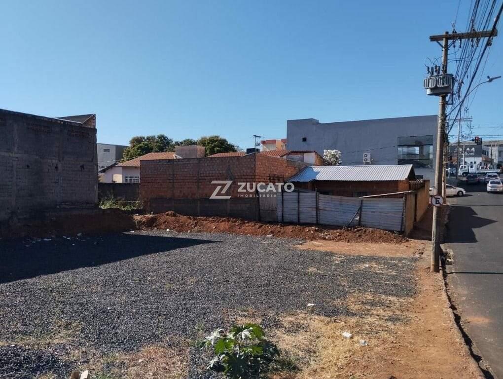 Terreno à venda no Bom Retiro: 