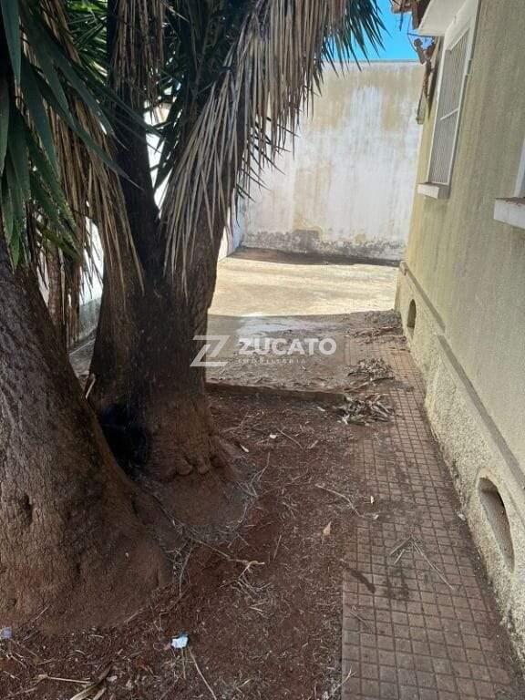 Terreno à venda no Mercês: 