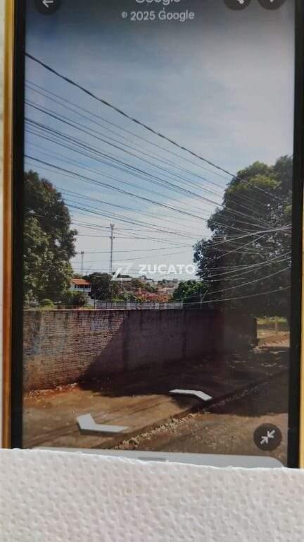 Terreno à venda no Paraíso: 