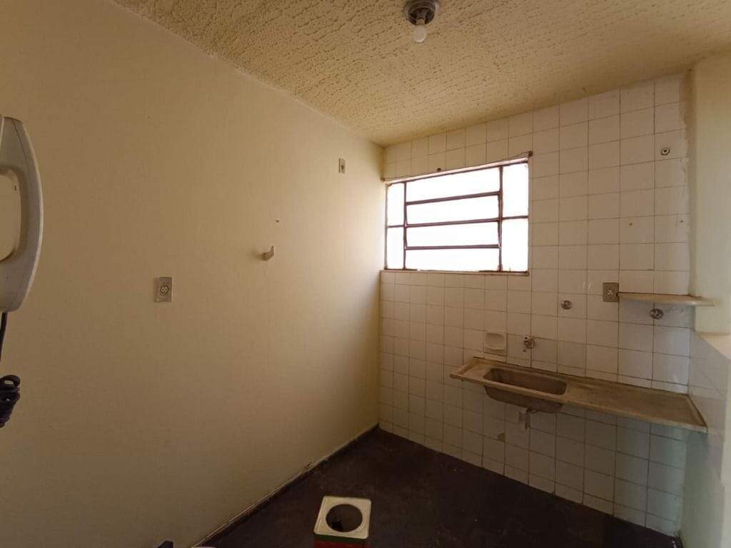 Apartamento para aluguel no Conjunto Frei Eugênio: 
