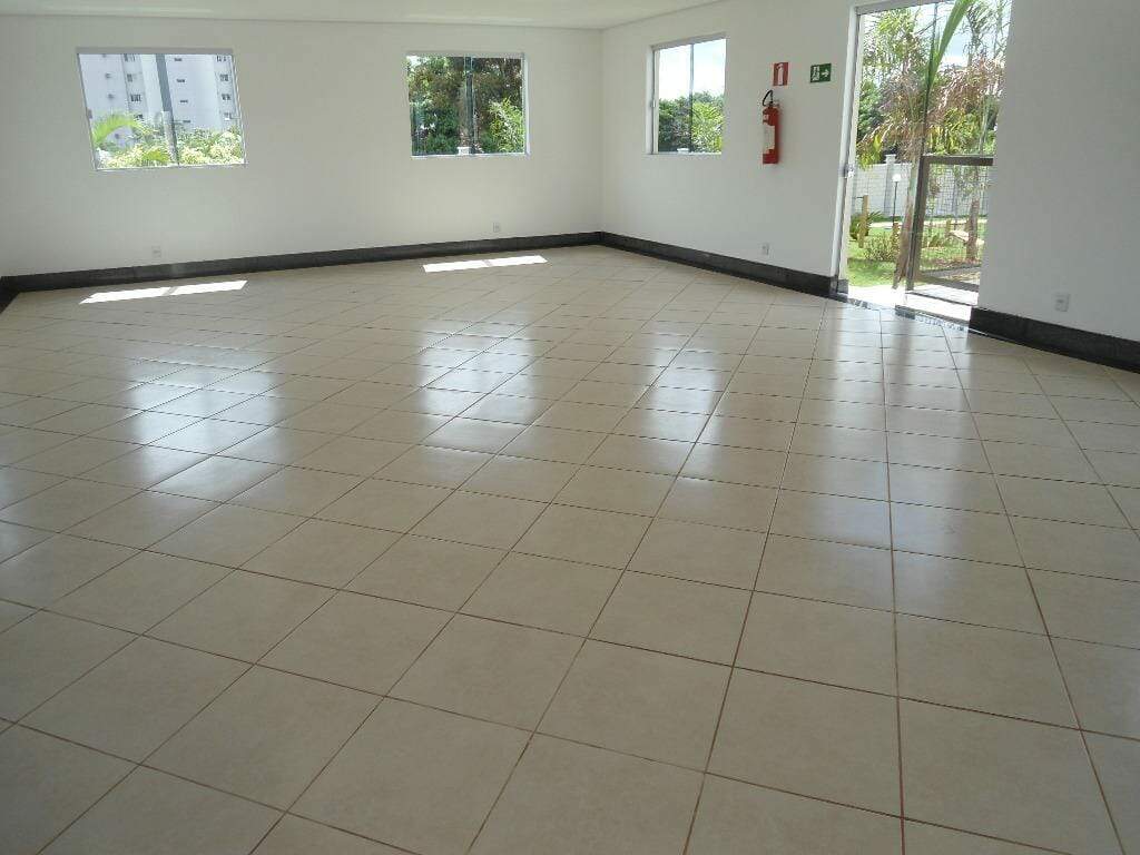 Apartamento para aluguel no Mercês: 