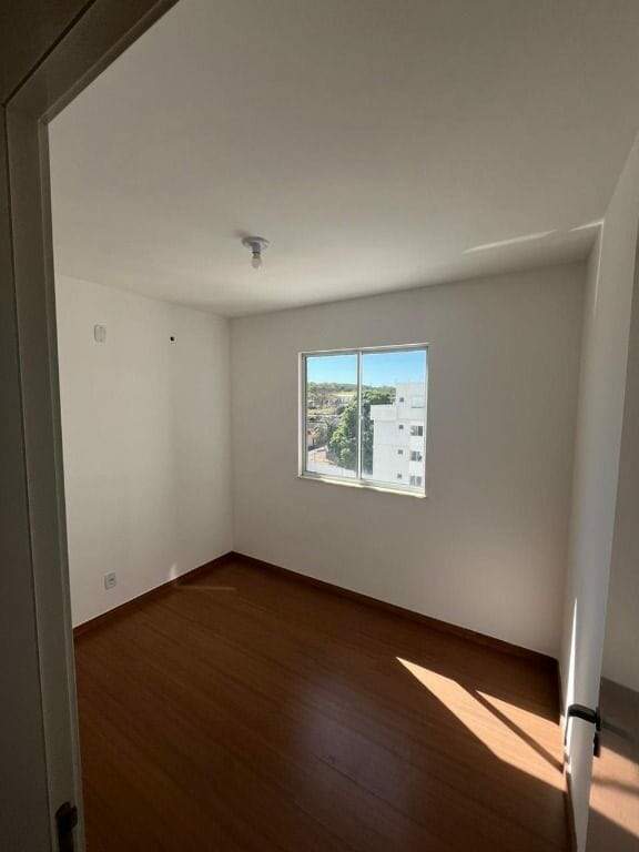 Apartamento para aluguel no Residencial Doutor Abel Reis: 