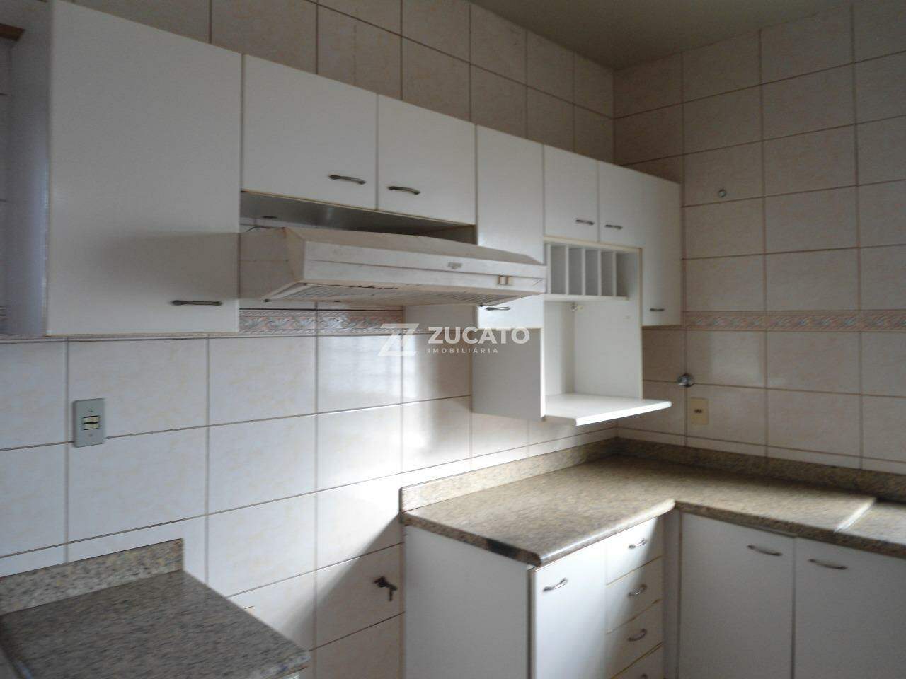Apartamento para aluguel no Leblon: 